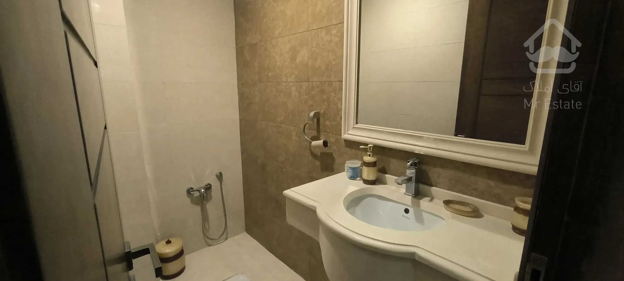 ۱۷۵م ۳خ فول فرنیش مبله مناسب دیپلمات