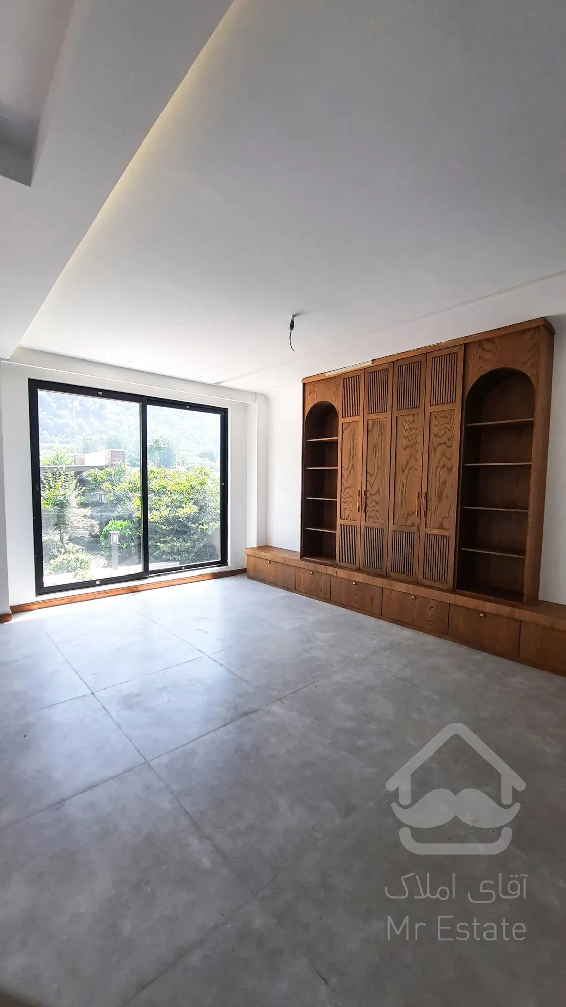 فروش ویلا نوساز با ویو ابدی در محله ۴ نمک‌آبرود