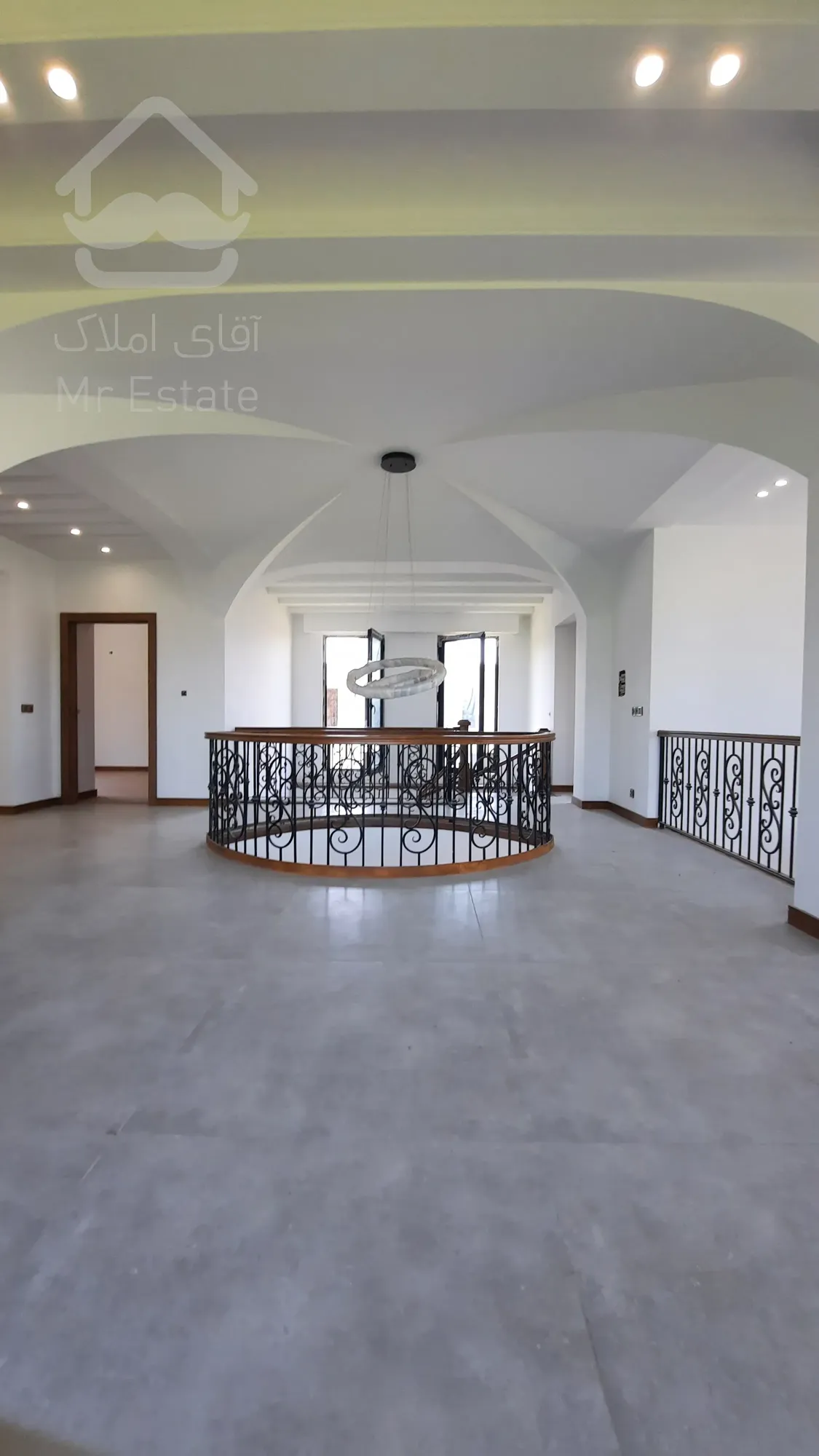 فروش ویلا نوساز با ویو ابدی در محله ۴ نمک‌آبرود