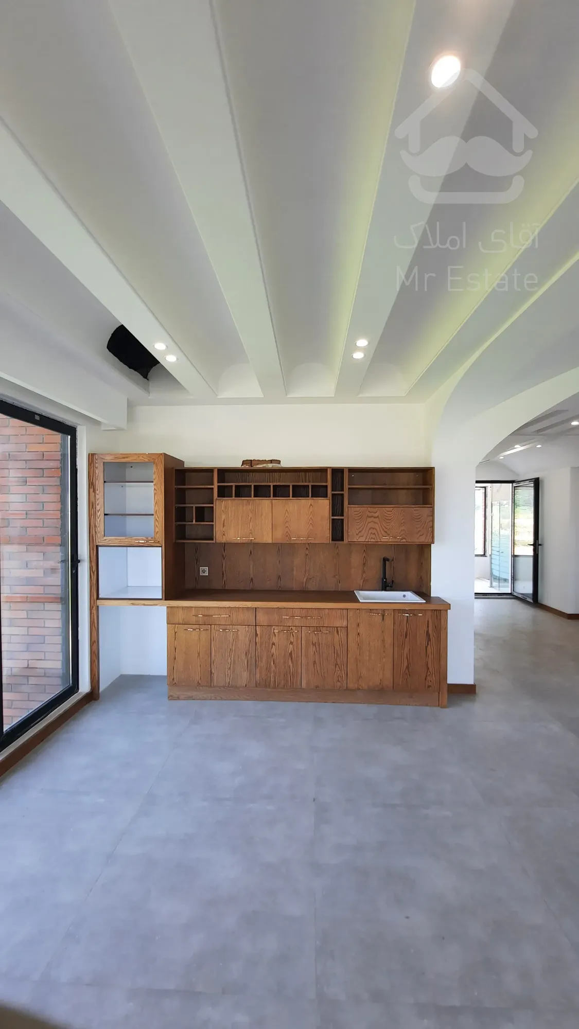 فروش ویلا نوساز با ویو ابدی در محله ۴ نمک‌آبرود