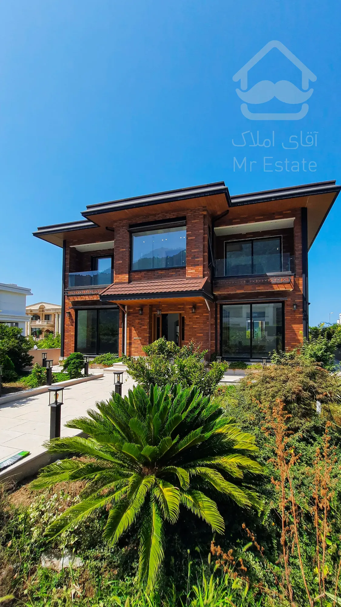 فروش ویلا نوساز با ویو ابدی در محله ۴ نمک‌آبرود