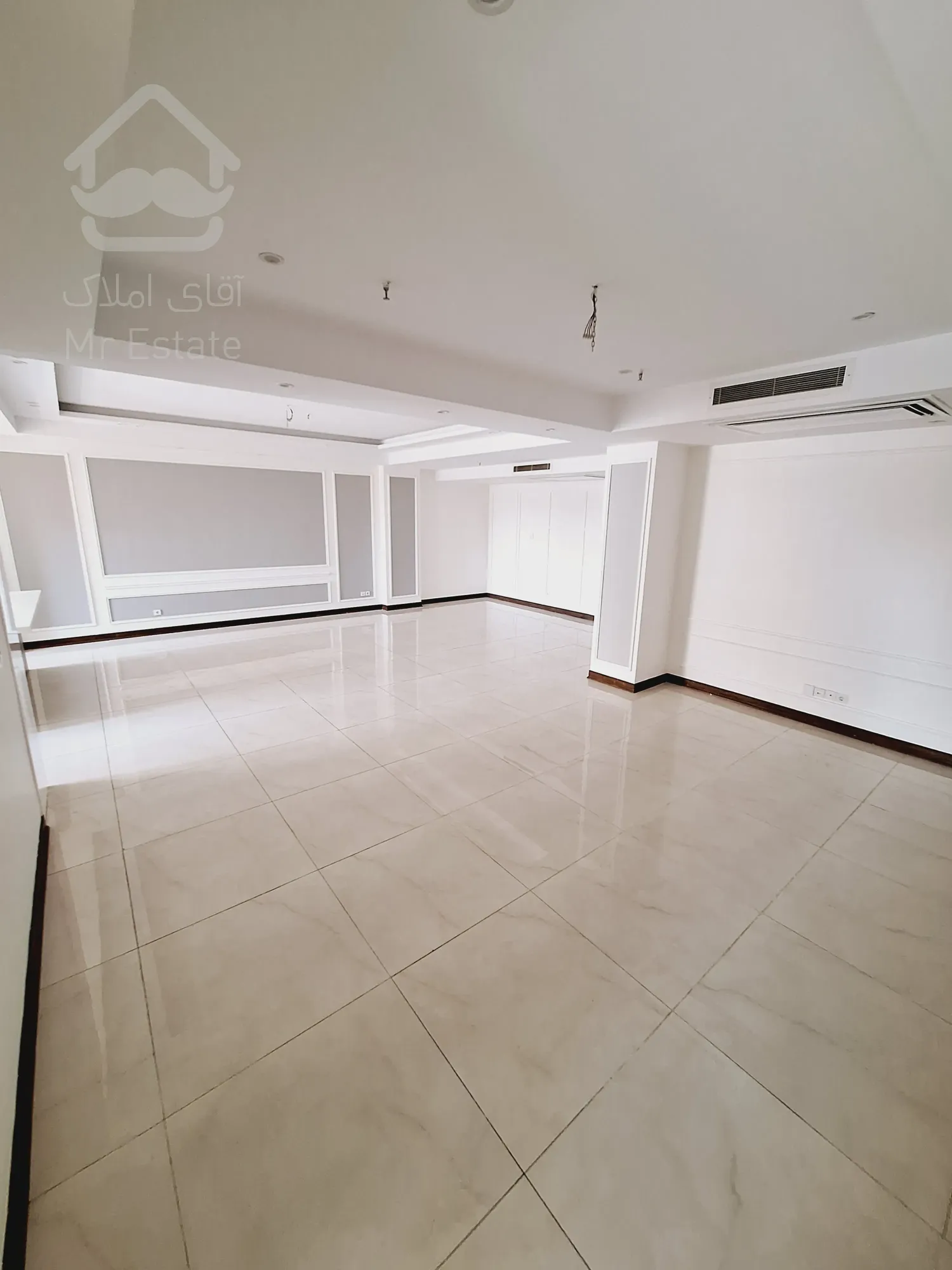 ۱۳۰ متر قابلیت سه خواب کاخ لوکس رونیکا