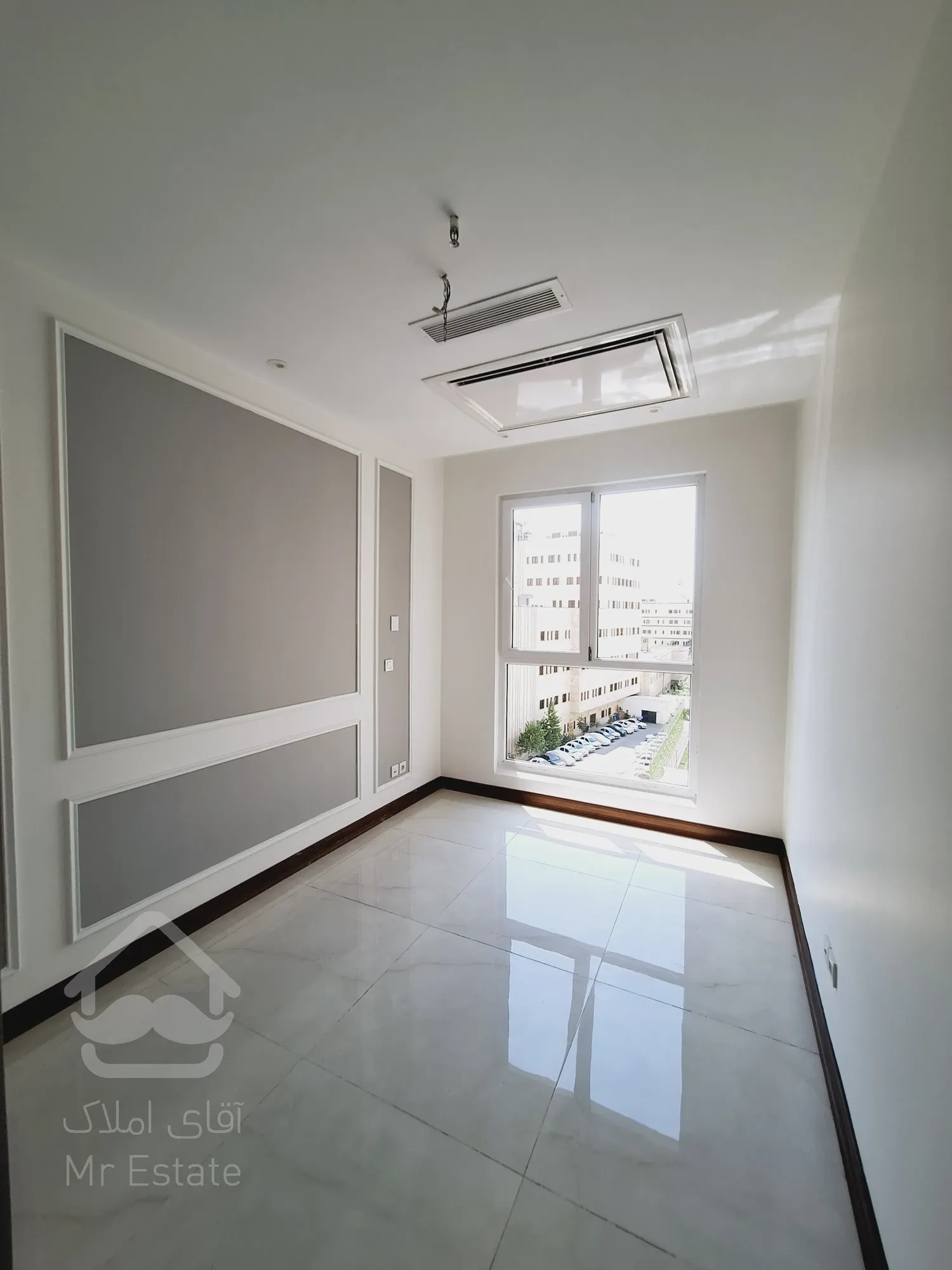 ۱۳۰ متر قابلیت سه خواب کاخ لوکس رونیکا