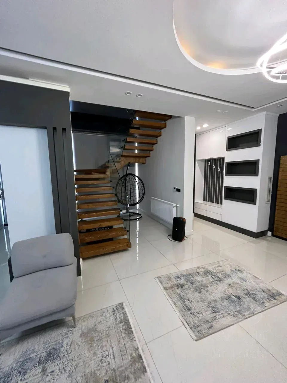 خرید ویلای ۳۰۰ متری ۴ خوابه استخر دار در کتشال لاهیجان