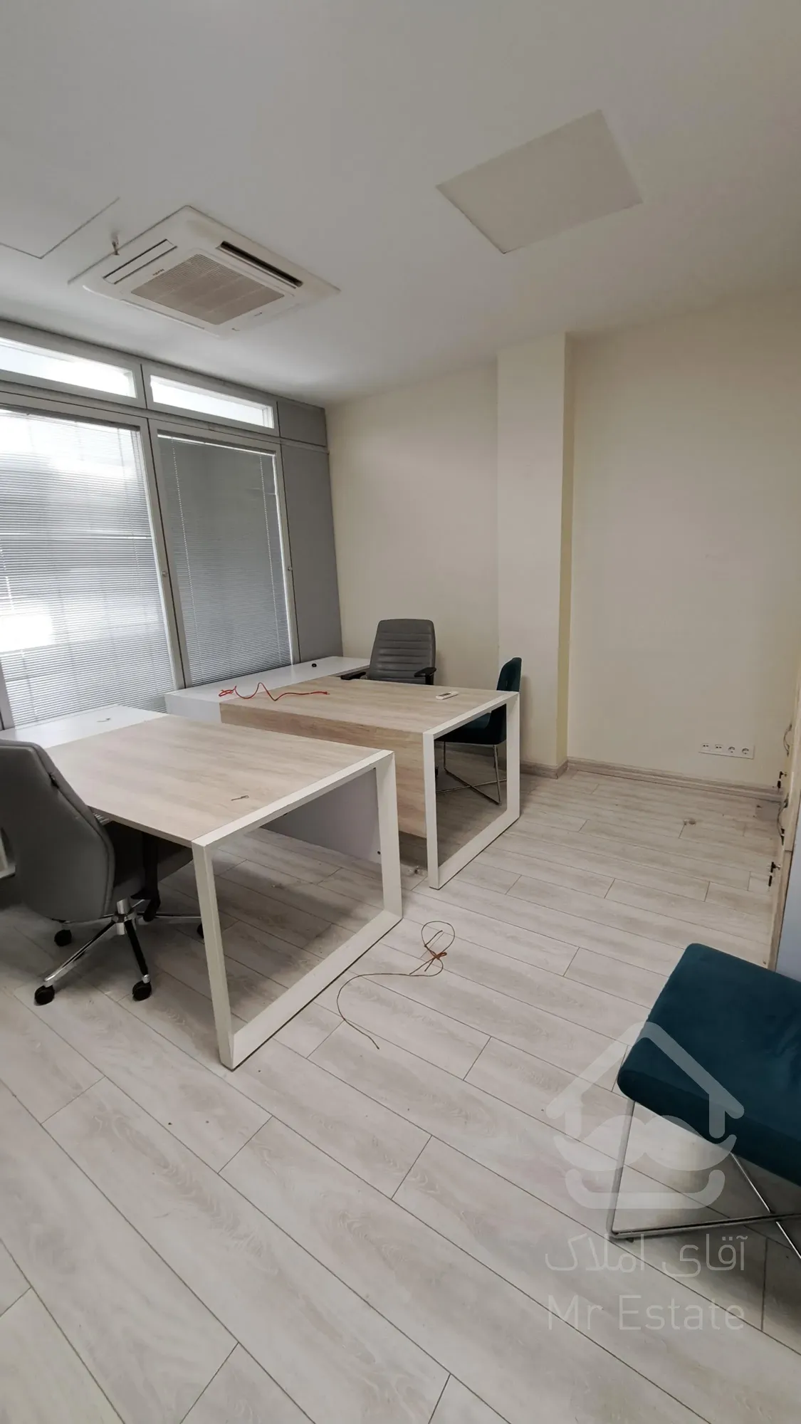 جردن ولیعصر ۲۳۵ متر سنداداری مدرن