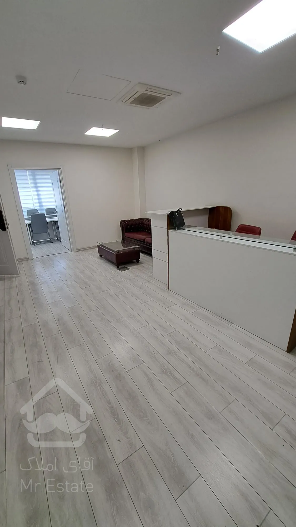 جردن ولیعصر ۲۳۵ متر سنداداری مدرن