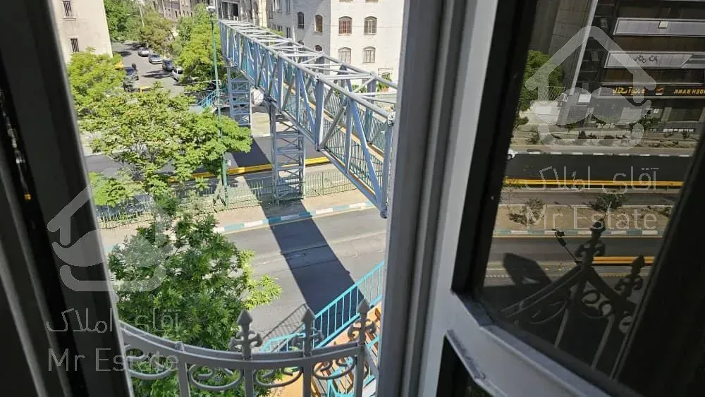 آپارتمان اداری پونک