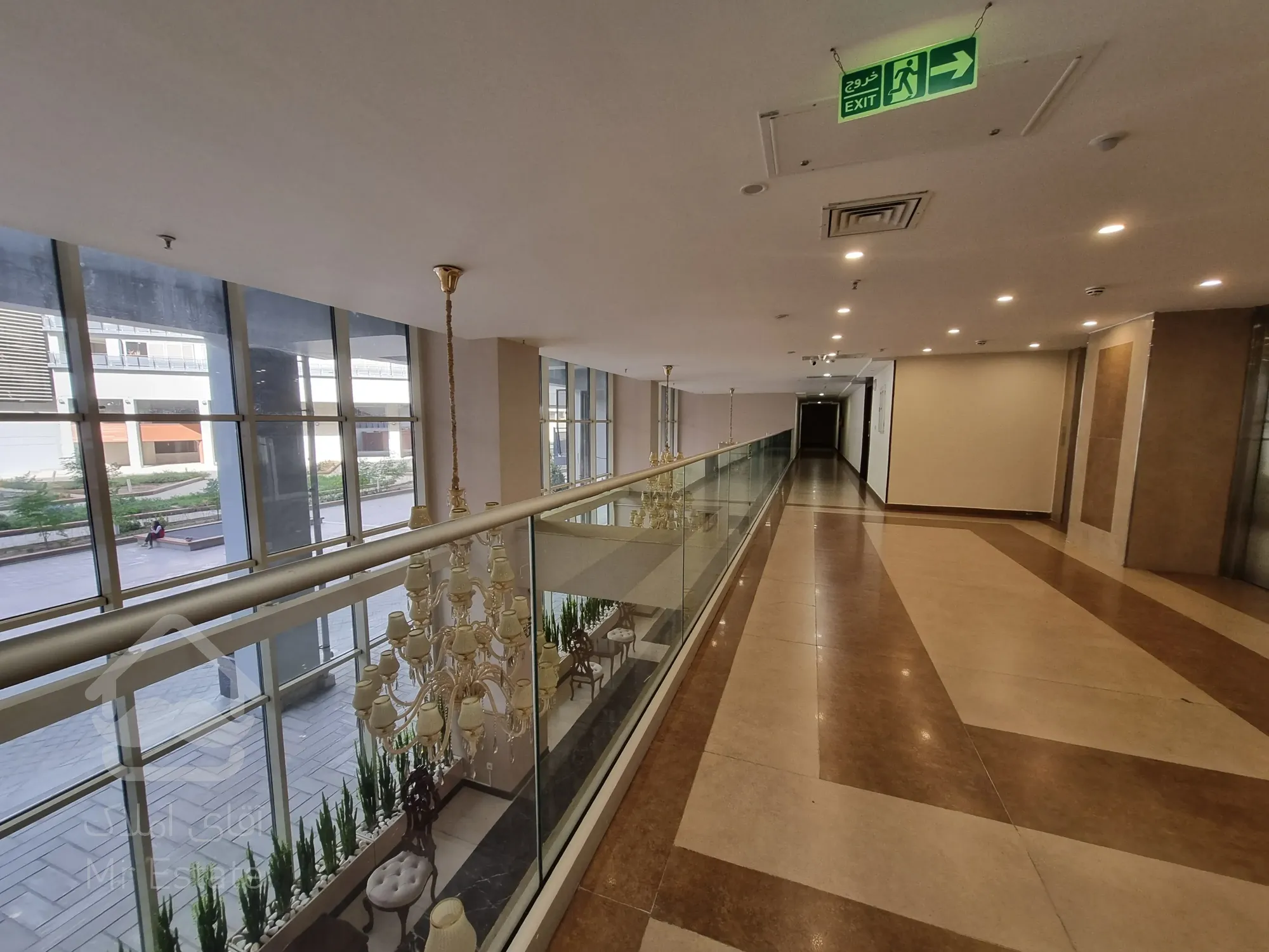 رهن و اجاره آپارتمان ۱۳۵ متری برجهای مسکونی افق اکباتان