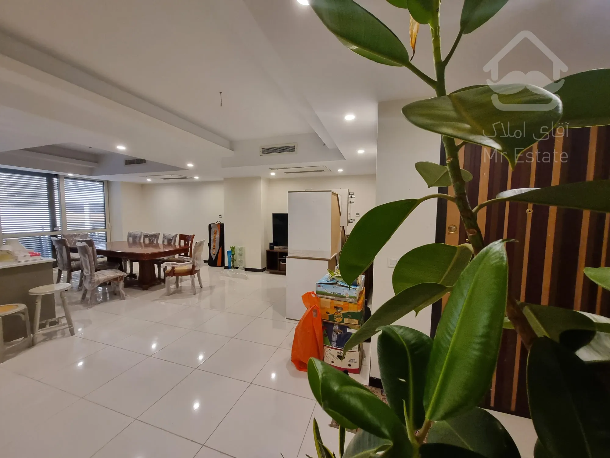 رهن و اجاره آپارتمان ۱۳۵ متری برجهای مسکونی افق اکباتان