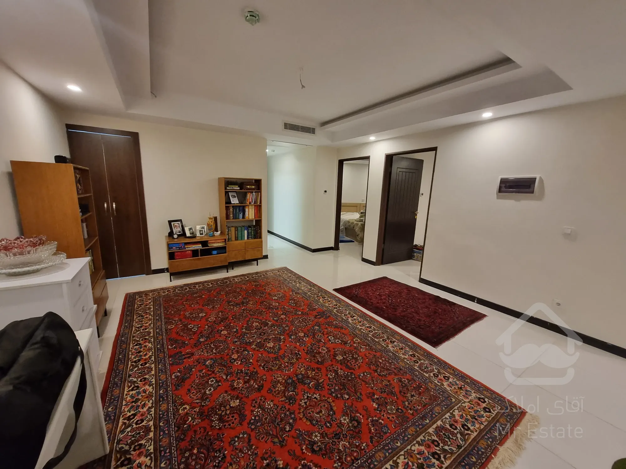 رهن و اجاره آپارتمان ۱۳۵ متری برجهای مسکونی افق اکباتان