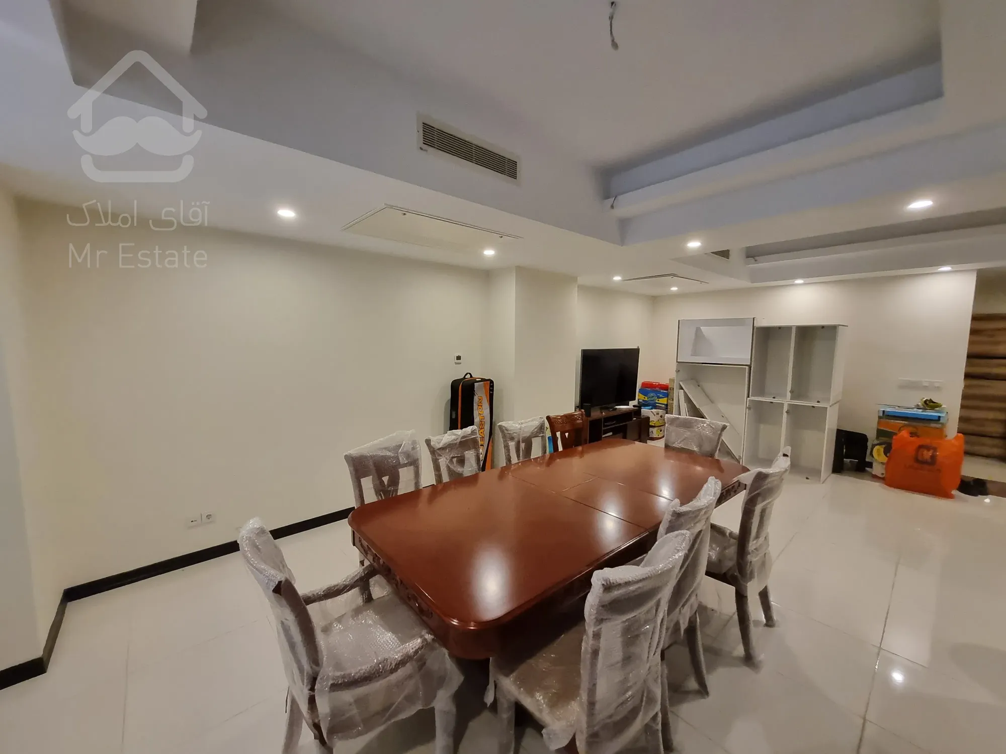 رهن و اجاره آپارتمان ۱۳۵ متری برجهای مسکونی افق اکباتان