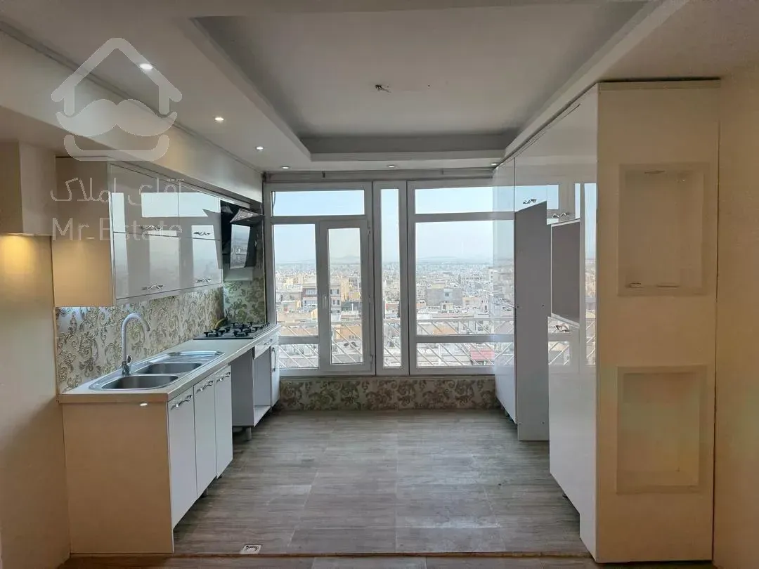 آپارتمان شیک آفتابگیر و نورگیر و دلباز