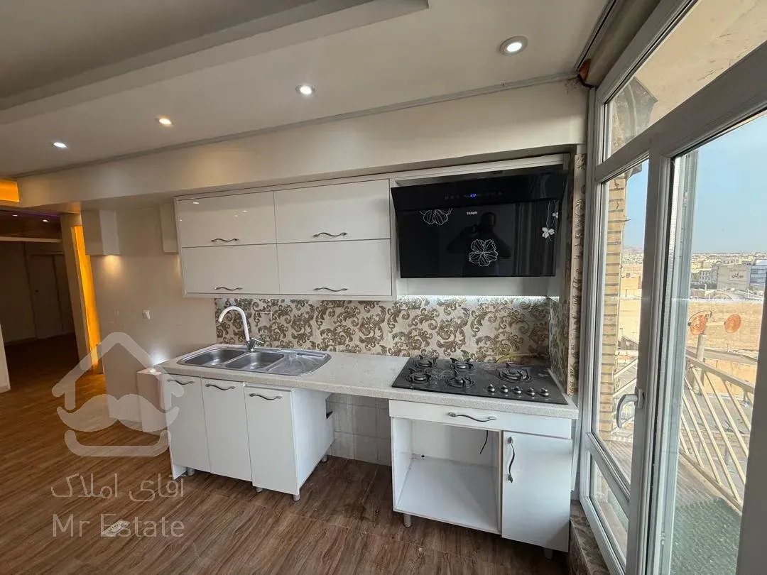 آپارتمان شیک آفتابگیر و نورگیر و دلباز