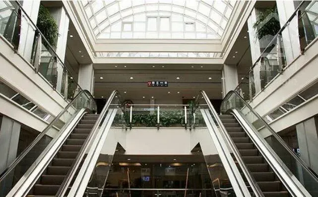 مغازه ۲۶متری شهرک غرب طبقه همکف