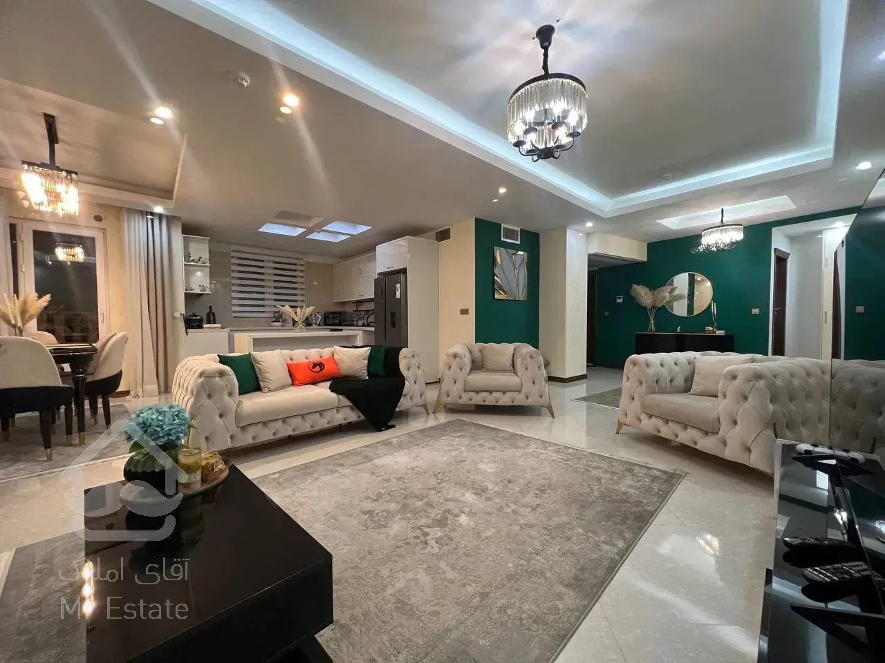 فروش آپارتمان ۱۰۰متری تاپ لوکیشن بسیار خوش نور نقشه خوش قیمت