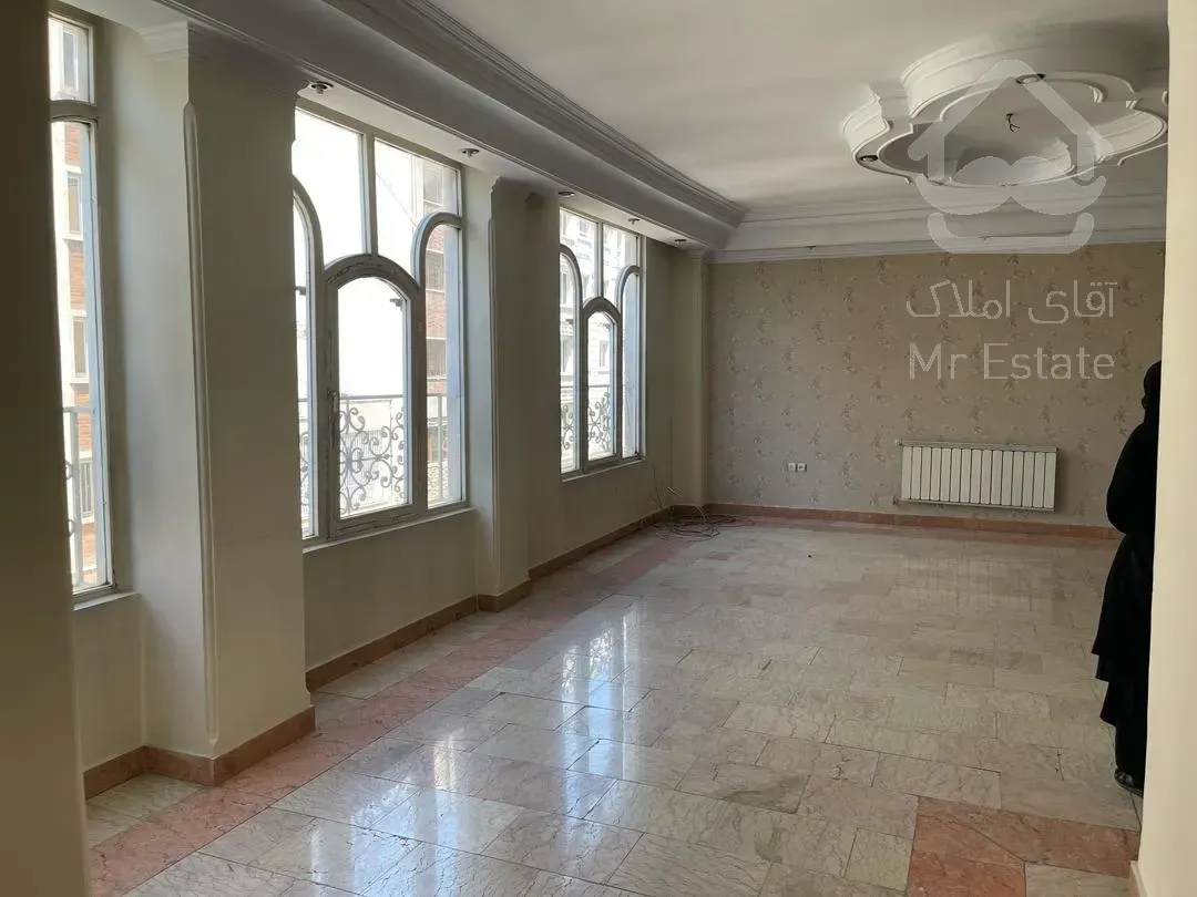 فروش آپارتمان ۶۵متری فول بازسازی سالن پرده خور جنوبی