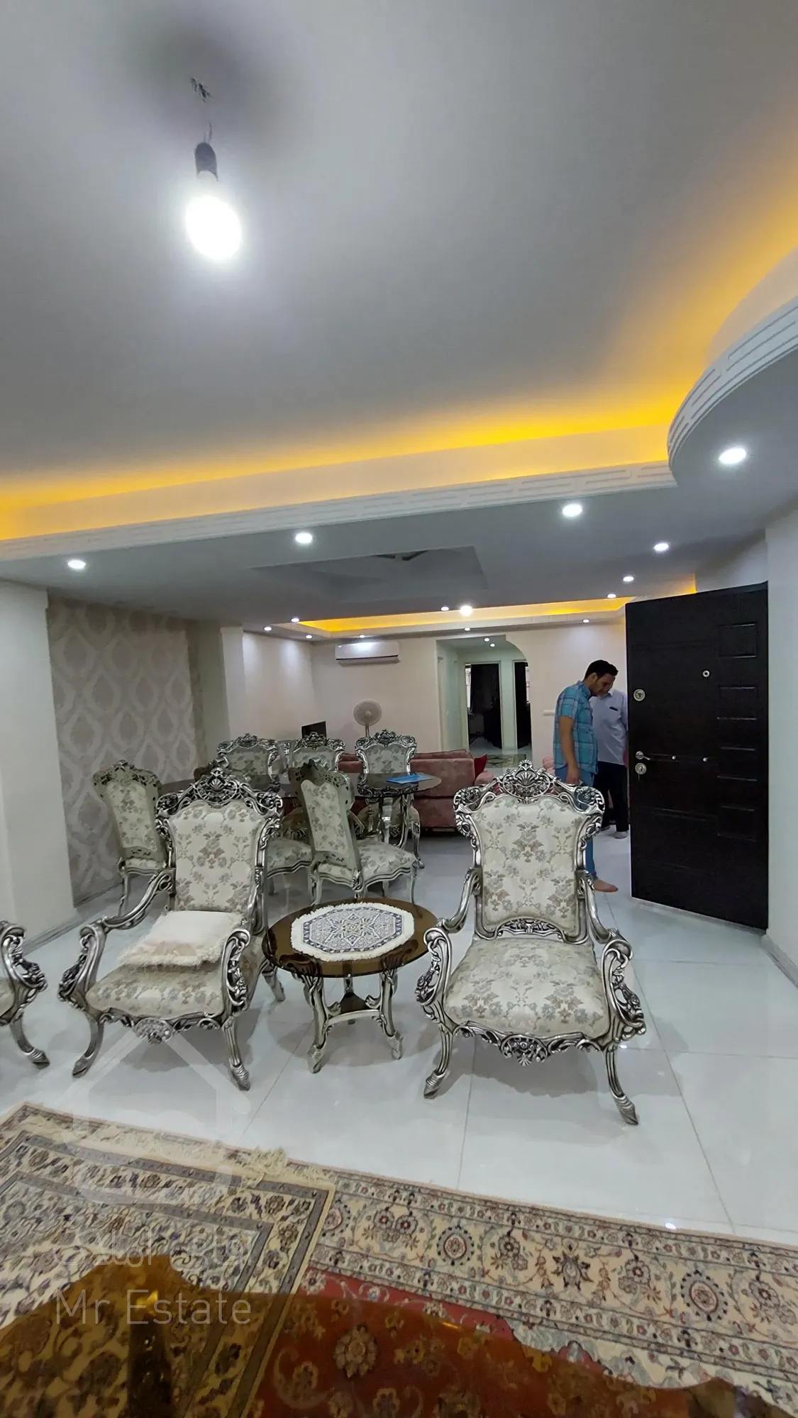 جنت آباد مرکزی ۱۵۰متری ۳خواب ۲پارکینگ