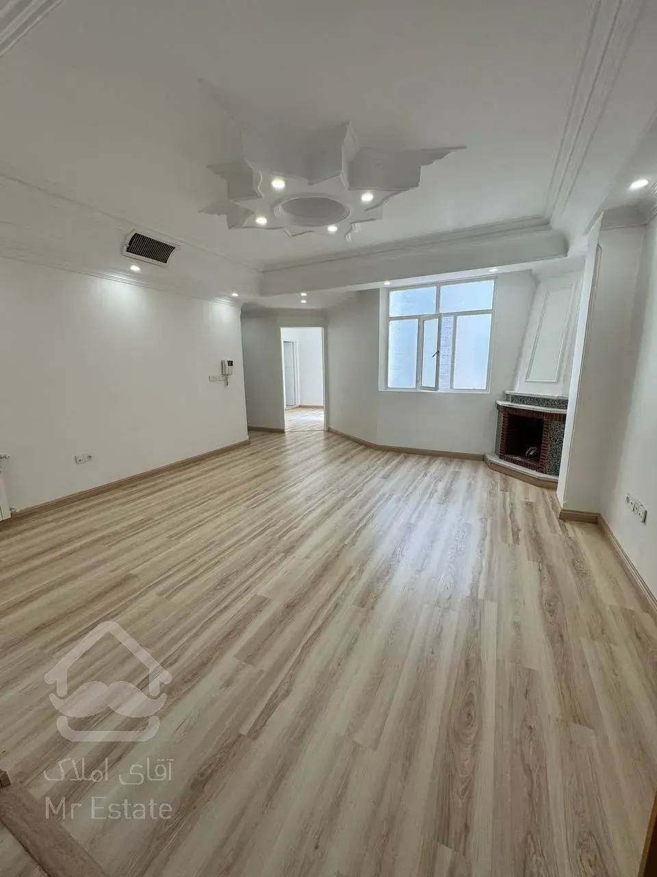 فروش آپارتمان ۸۰متری تاپ لوکیشن زیر قیمت منطقه