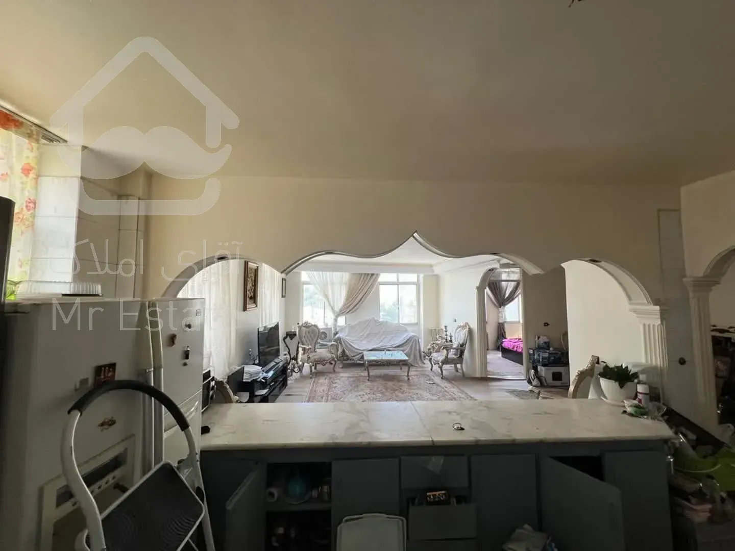 فروش آپارتمان ۱۰۰متر فول امکانات تاپ لوکیشن زیر قیمت منطقه