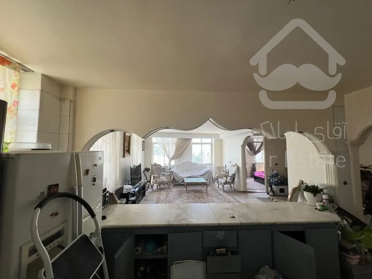 اجاره آپارتمان ۱۴۰متری بدون نقص زیر قیمت منطقه