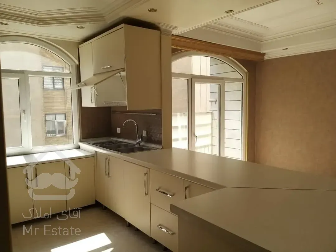 فروش آپارتمان ۸۰متری تاپ لوکیشن زیر قیمت منطقه