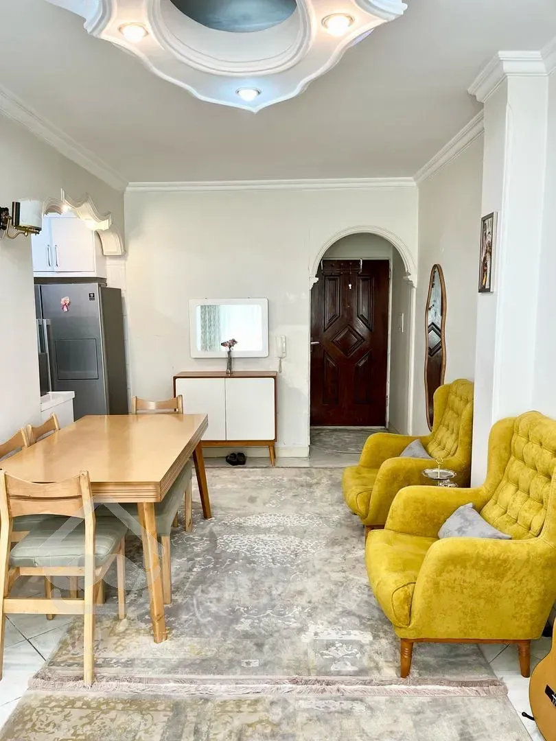 فروش آپارتمان ۵۵متری بازسازی شده زیر قیمت منطقه