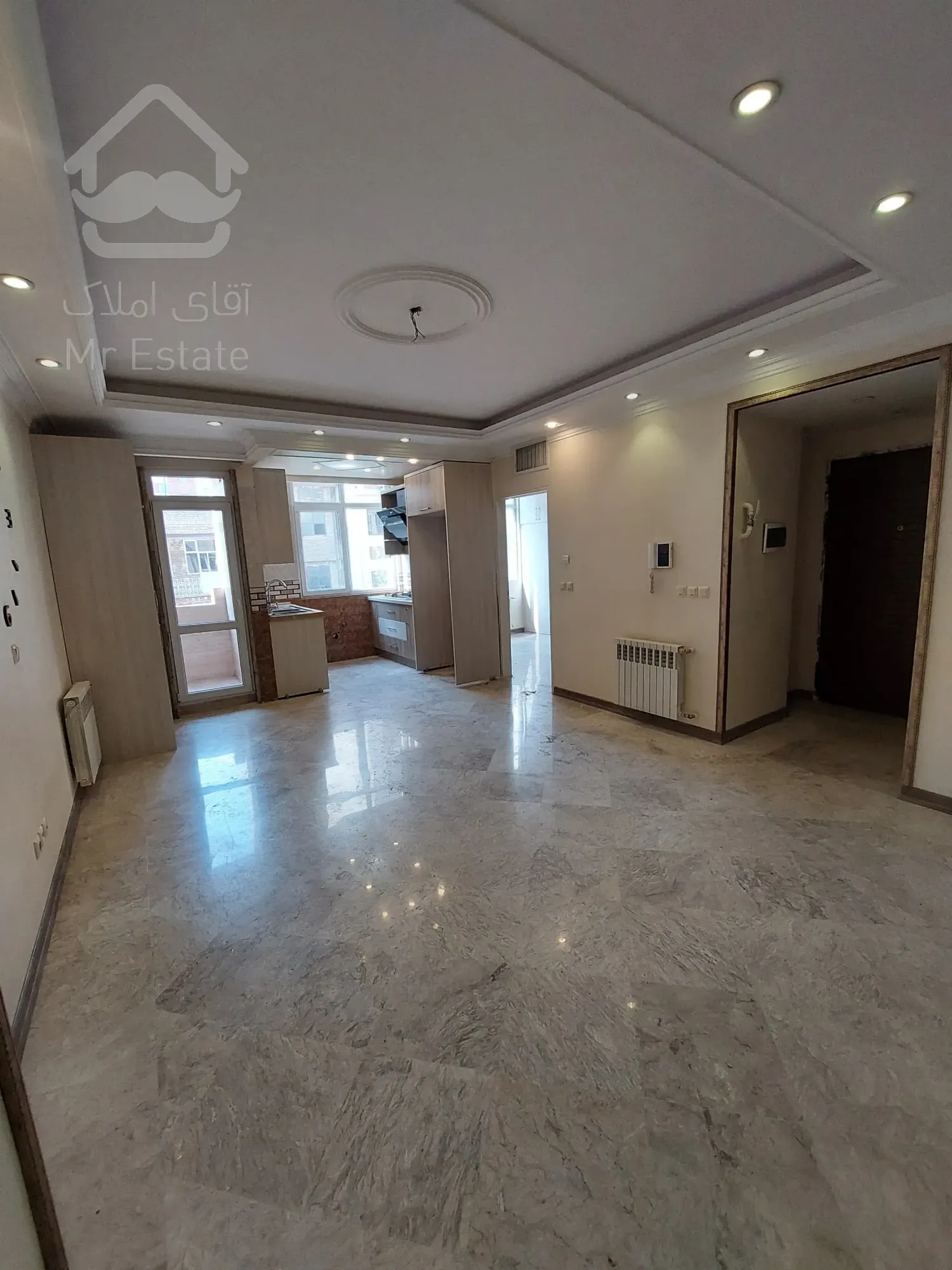 فروش آپارتمان ۵۵متری روبه نما فول امکانات زیر قیمت منطقه