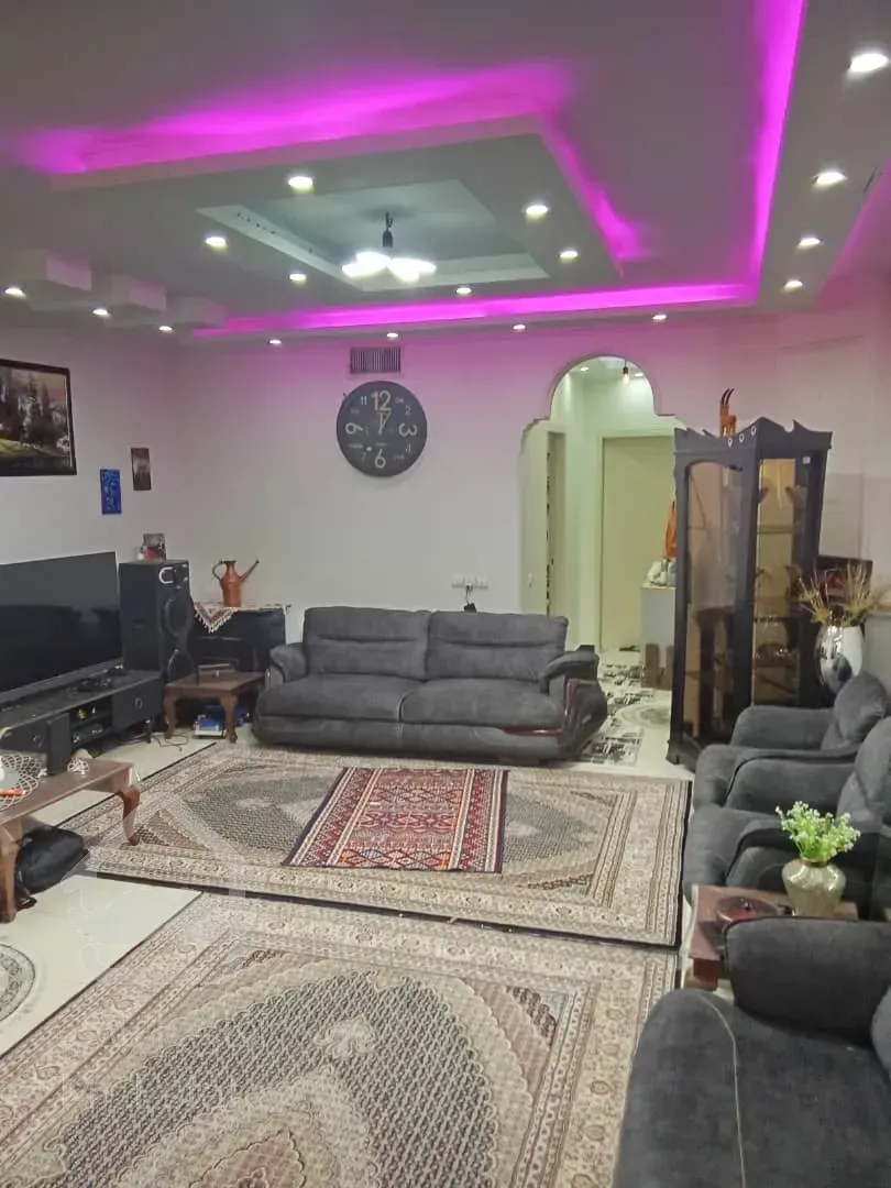 فروش واحد2خواب روبه نماسنددار*انباری*پارکینگ*فاز۱اندیشه