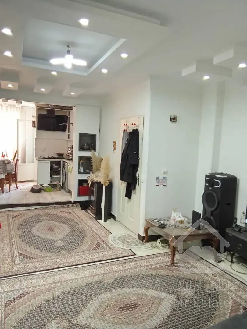 فروش واحد2خواب روبه نماسنددار*انباری*پارکینگ*فاز۱اندیشه