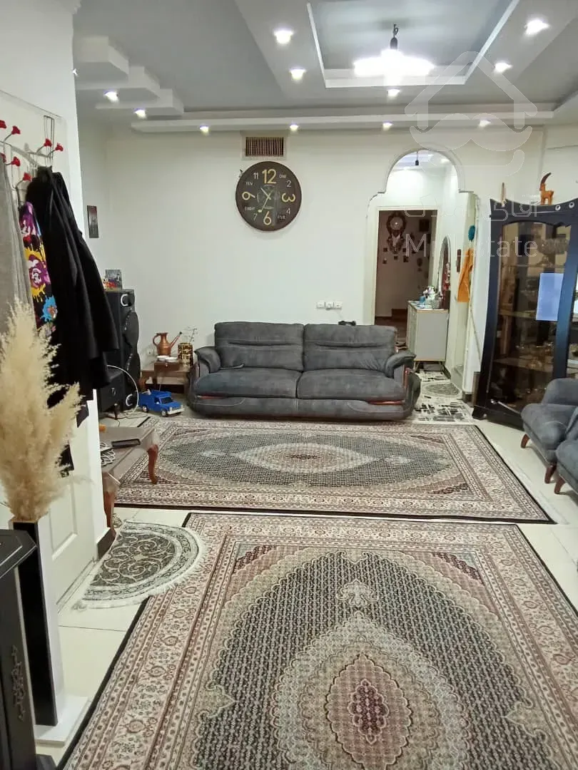 فروش واحد2خواب روبه نماسنددار*انباری*پارکینگ*فاز۱اندیشه