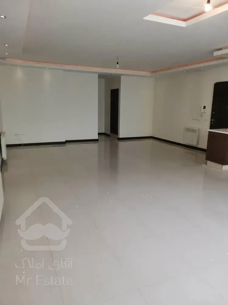 فروش آپارتمان ۸۰متری تاپ لوکیشن کم سن زیر قیمت منطقه