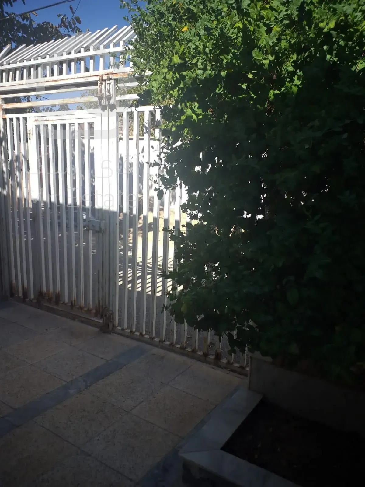 فروش ملک ویلایی با وسایل منزل