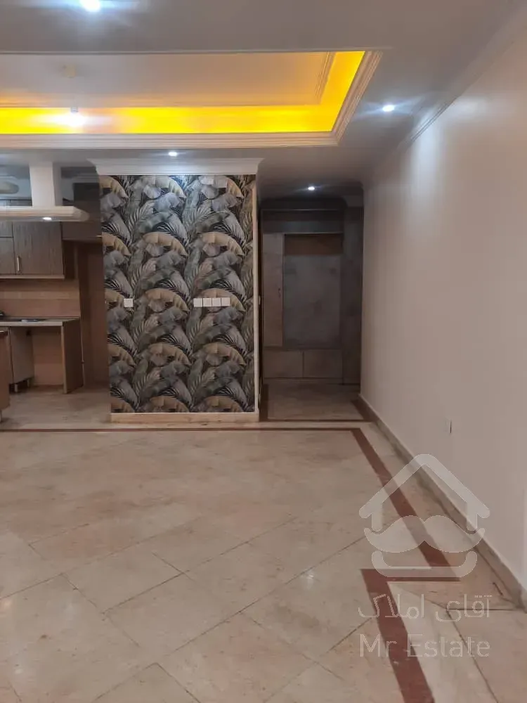 فروش آپارتمان ۹۵متر سالن پرده خور جنوبی نما تراورتن