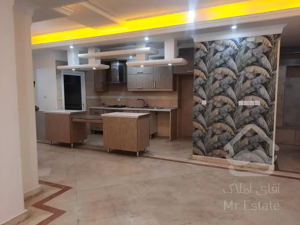 فروش آپارتمان ۹۵متری سالن پرده خور جنوبی نما تراورتن