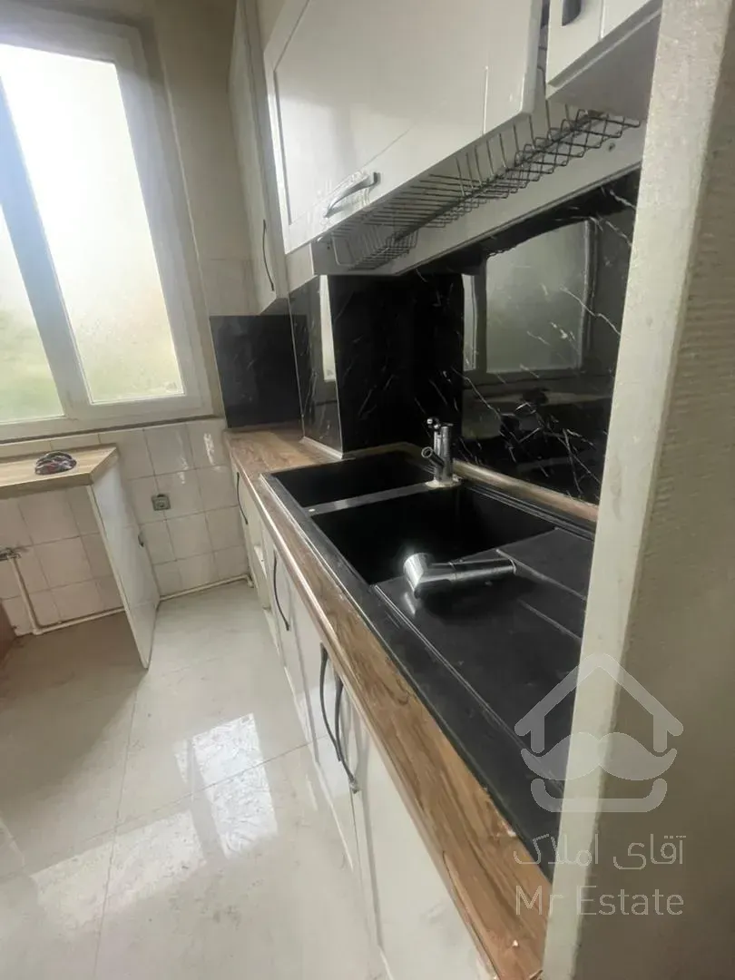 فروش آپارتمان ۸۳متری نوسازی شده بدون ضعف و پرتی