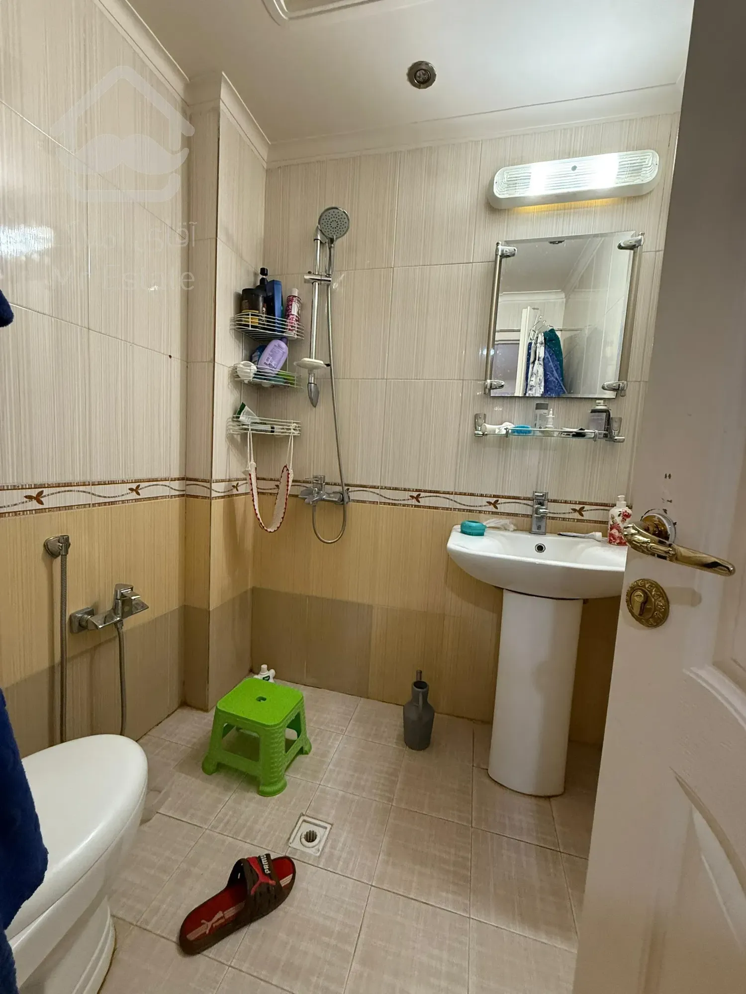 فروش آپارتمان ۹۰متری فول امکانات تاپ لوکیشن