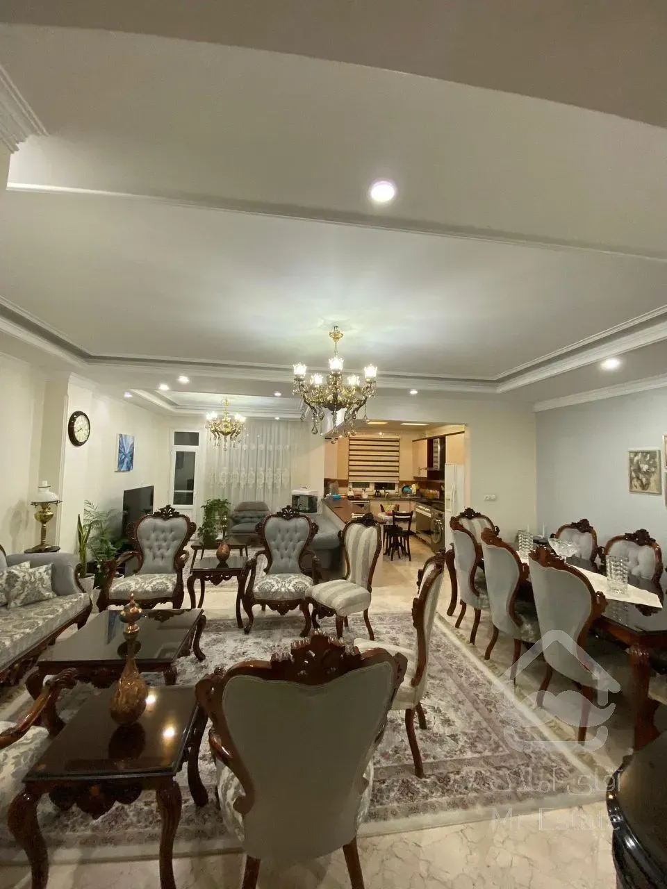 فروش آپارتمان ۸۵متری نما تراورتن فول امکانات