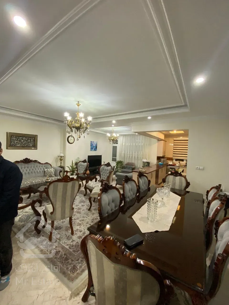 فروش آپارتمان ۸۵متری نما تراورتن فول امکانات