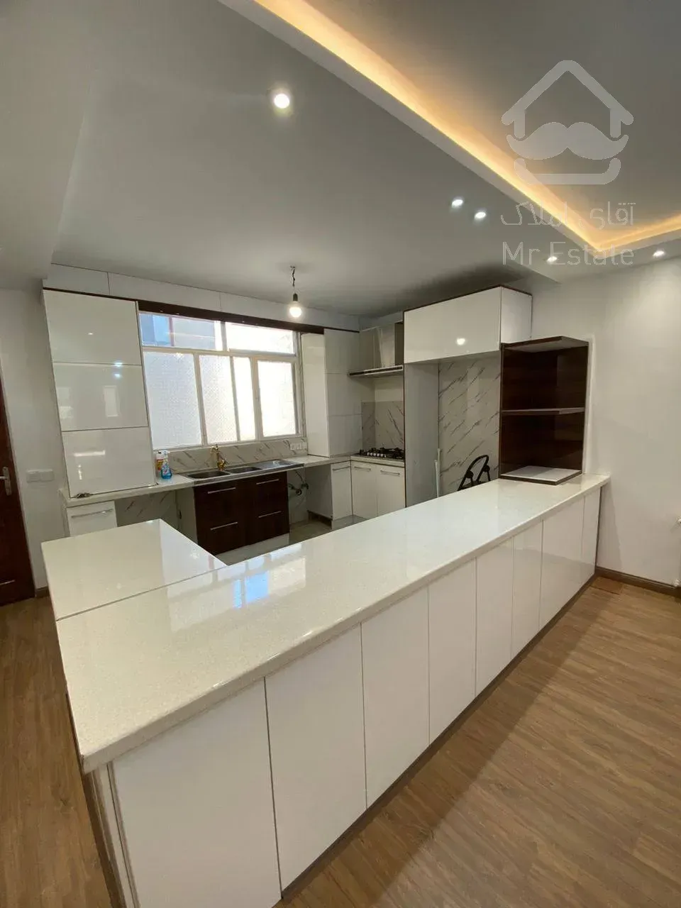 فروش آپارتمان ۸۵متری بازسازی شده لوکیشن قوی