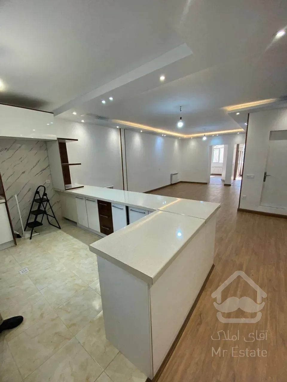 فروش آپارتمان ۸۵متری بازسازی شده لوکیشن قوی