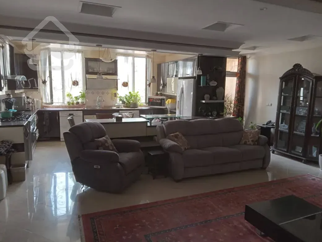 فروش آپارتمان ۱۱۰متری فول بازسازی فول امکانات