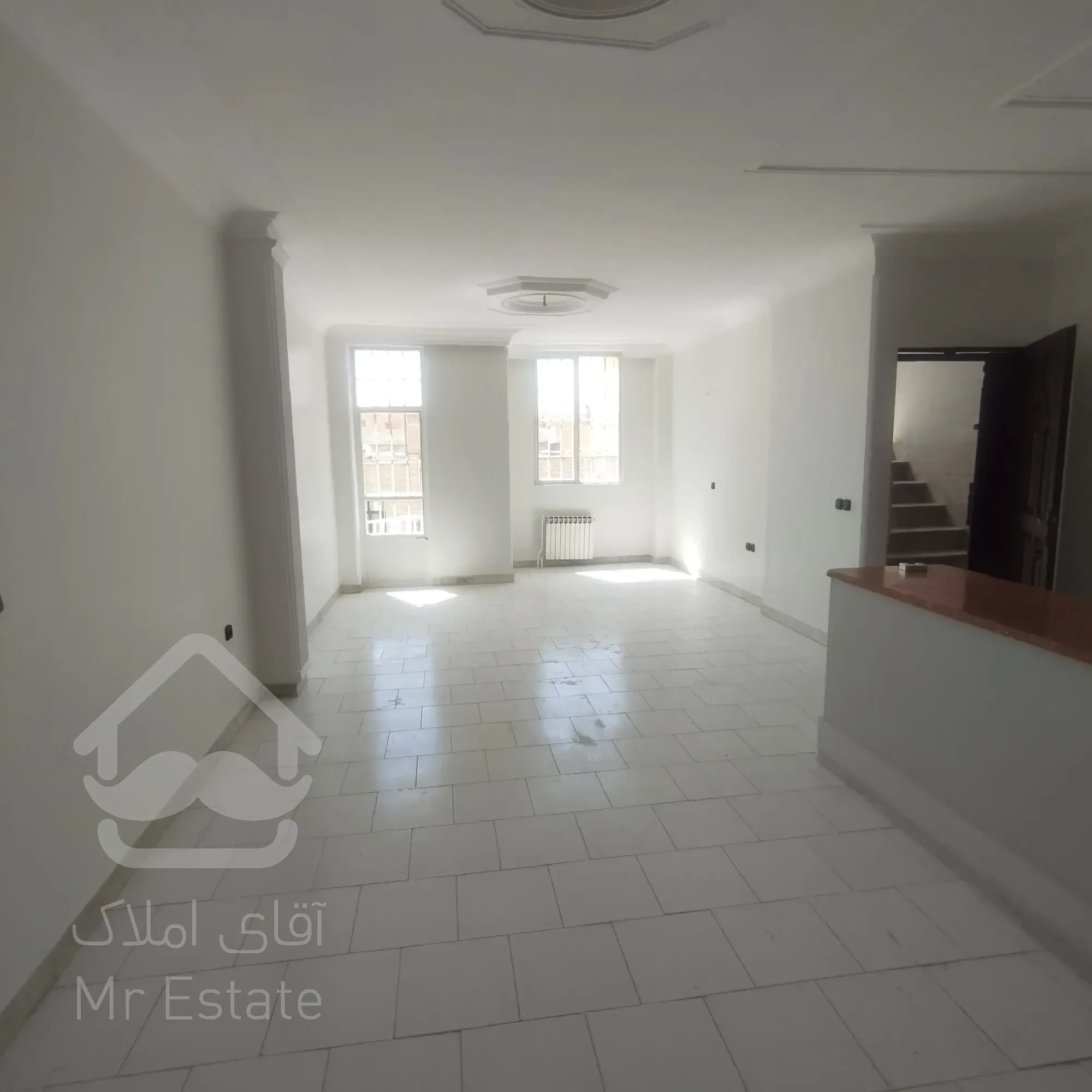 فروش آپارتمان ۹۰متری سالن پرده خور جنوبی کم واحد تاپ لوکیشن