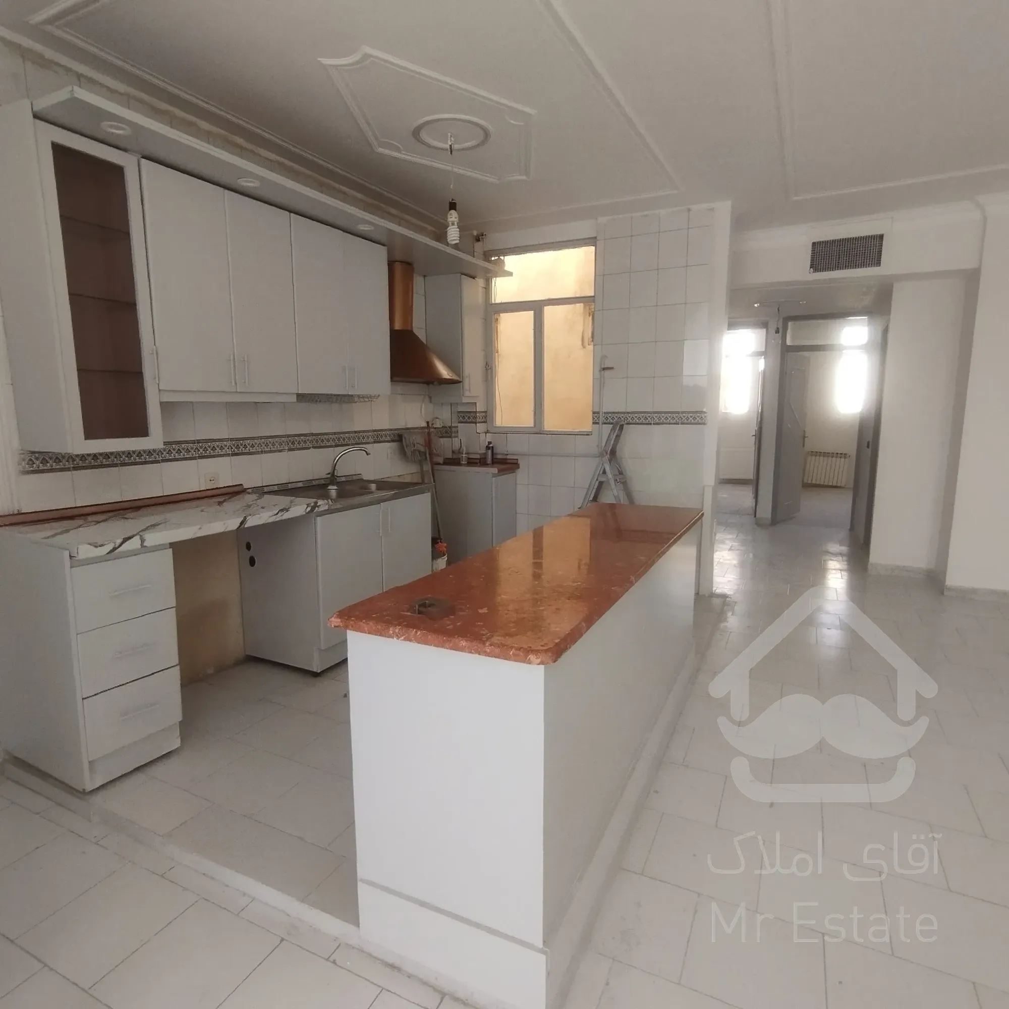 فروش آپارتمان ۹۰متری ۲خوابه سالن پرده خور