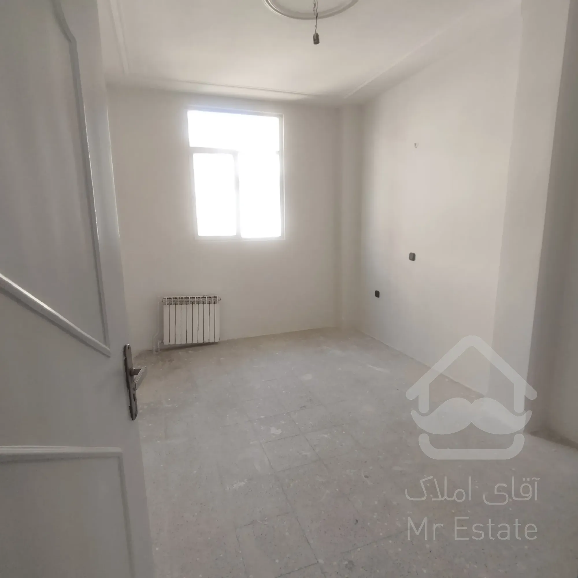 فروش آپارتمان ۹۰متری سالن پرده خور جنوبی کم واحد تاپ لوکیشن