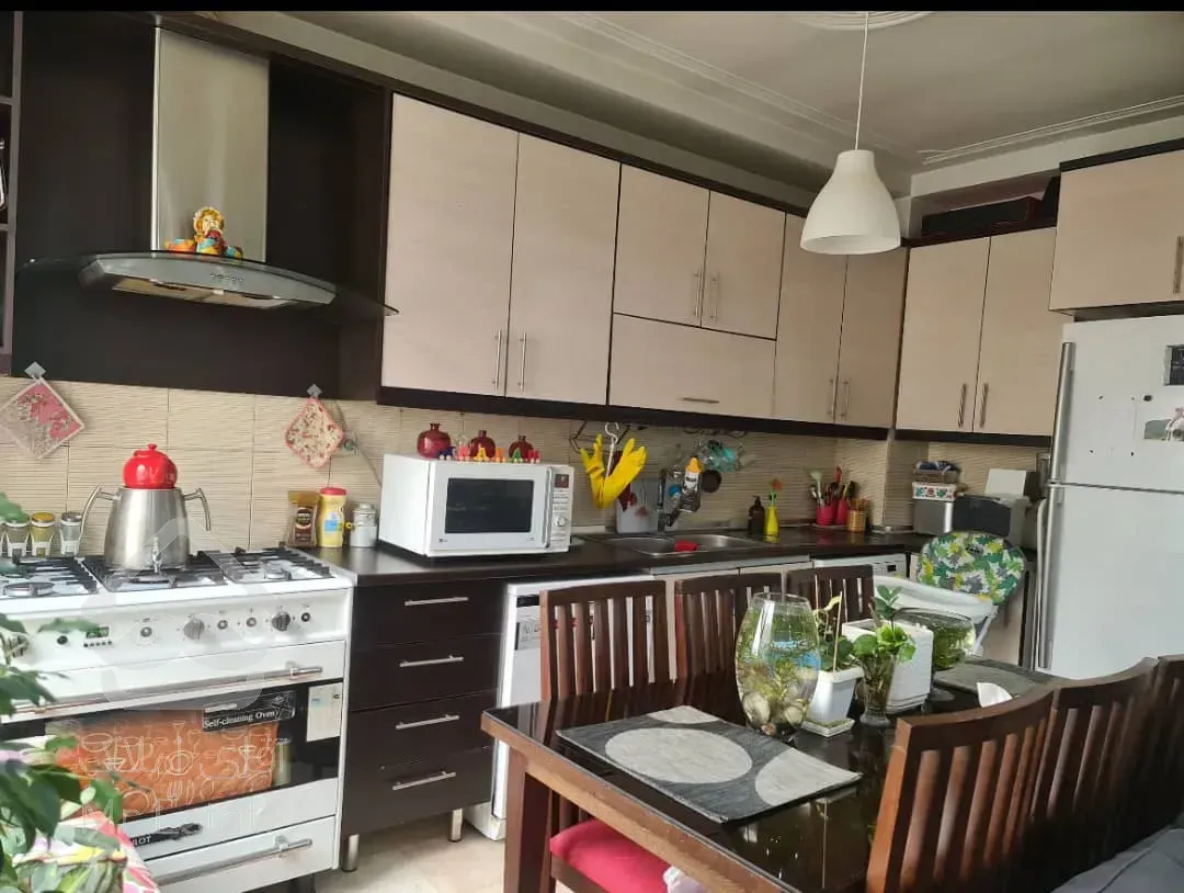 فروش آپارتمان ۸۵متری نما تراورتن مشاعات عالی