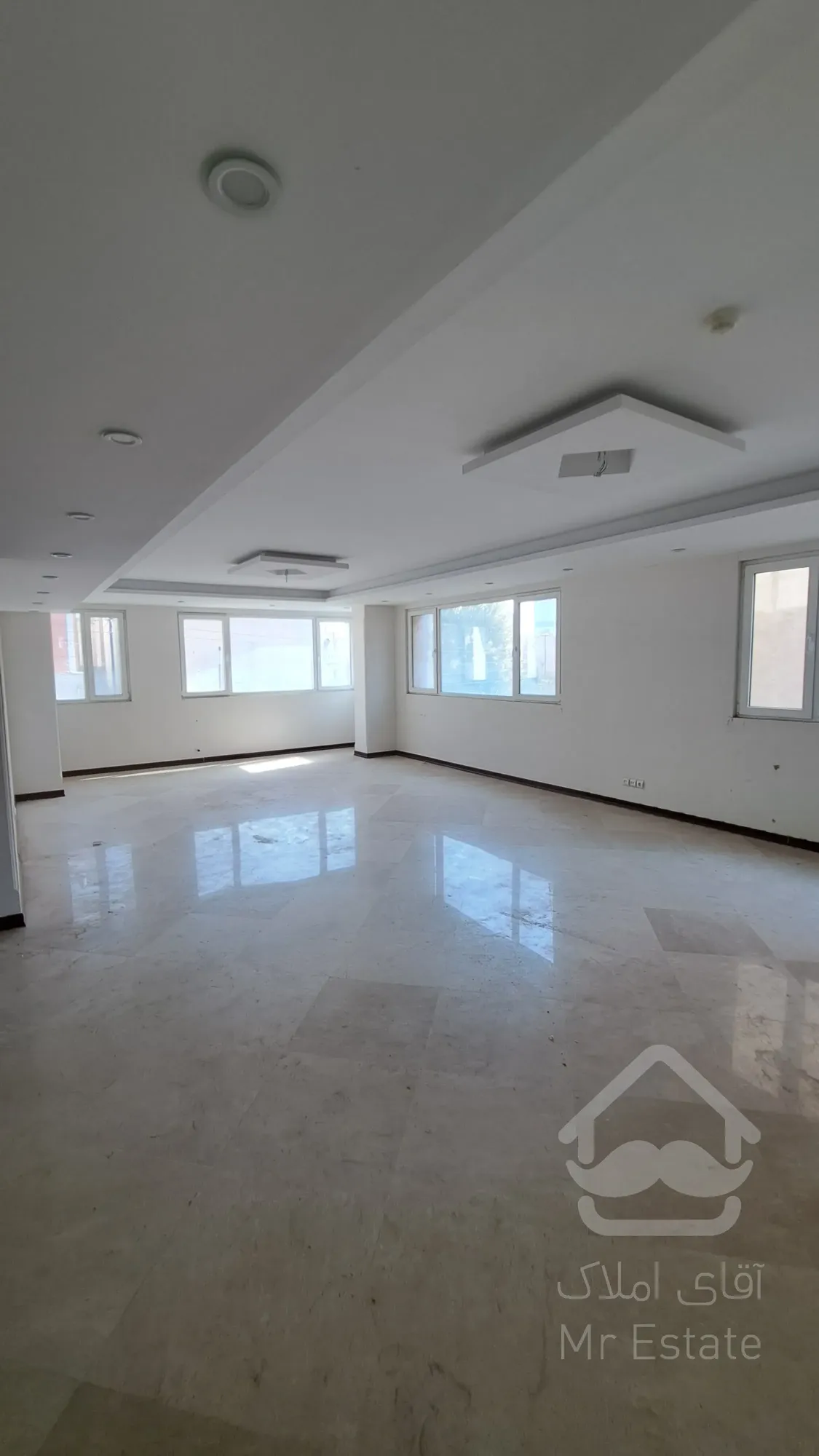 147 متر۲خوابه موقعیت اداری