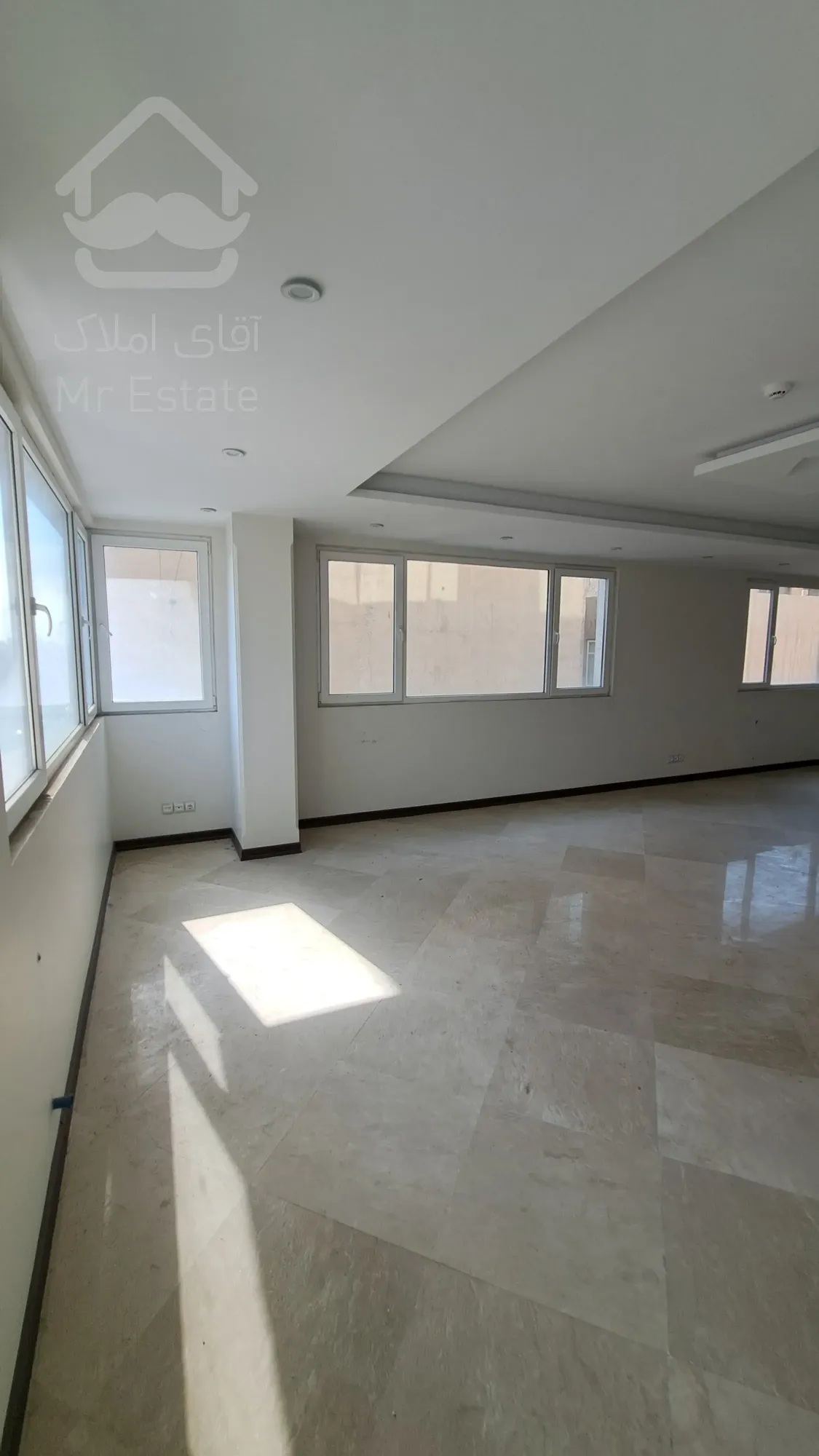 147 متر۲خوابه موقعیت اداری