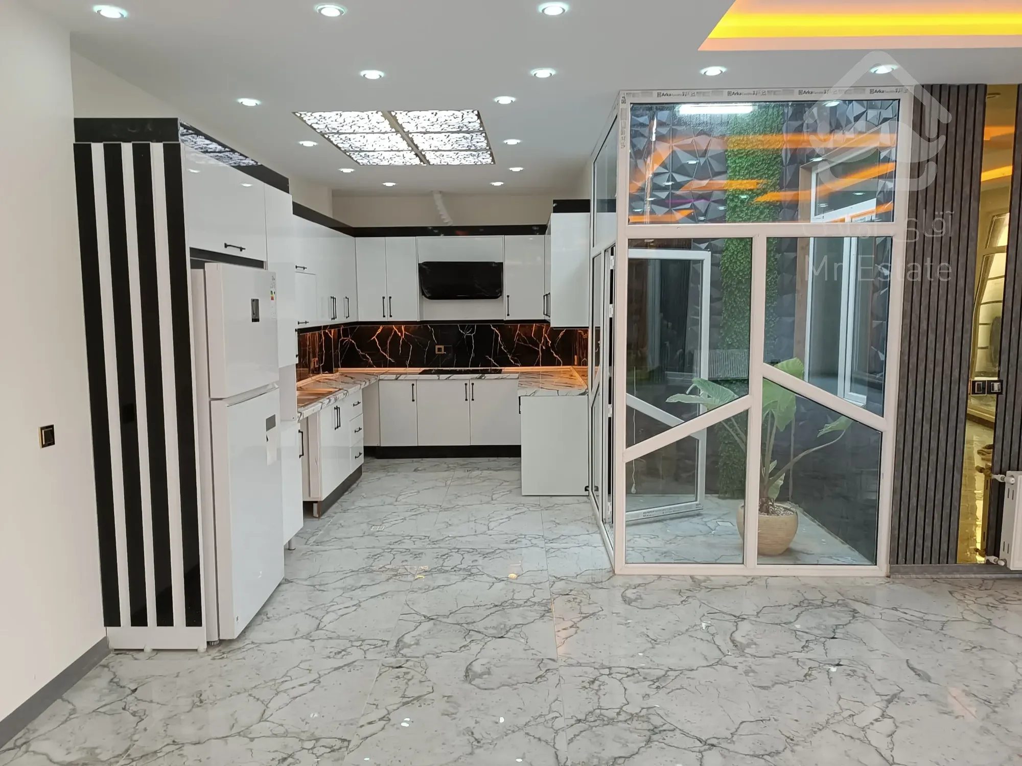 خرید ویلا 900 متری شهریار فول امکانات