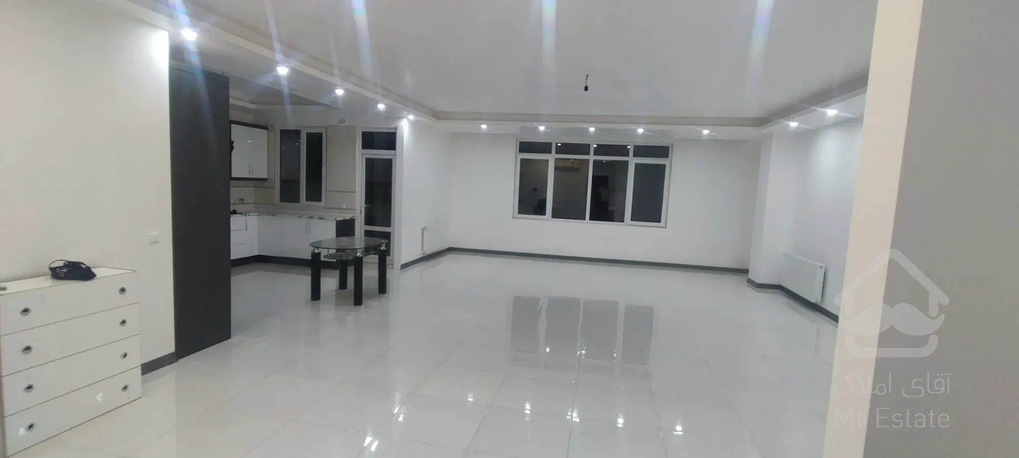 آپارتمان نوساز کلیدنخورده