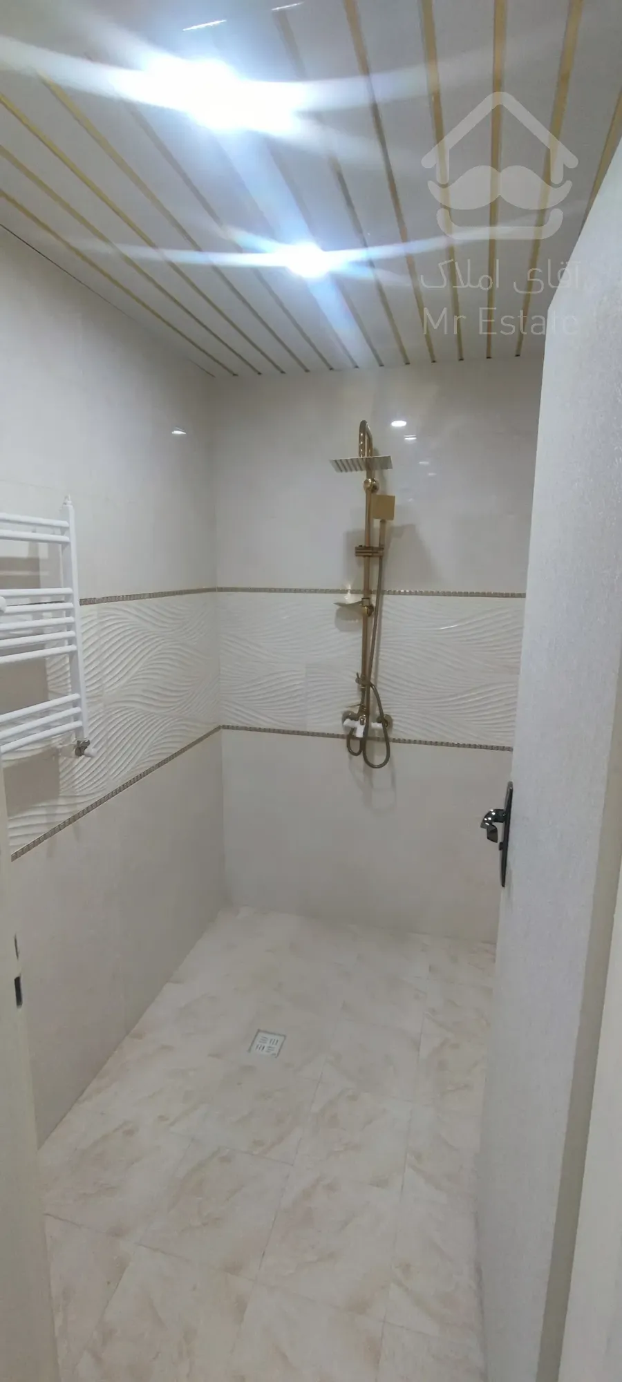 آپارتمان نوساز کلیدنخورده